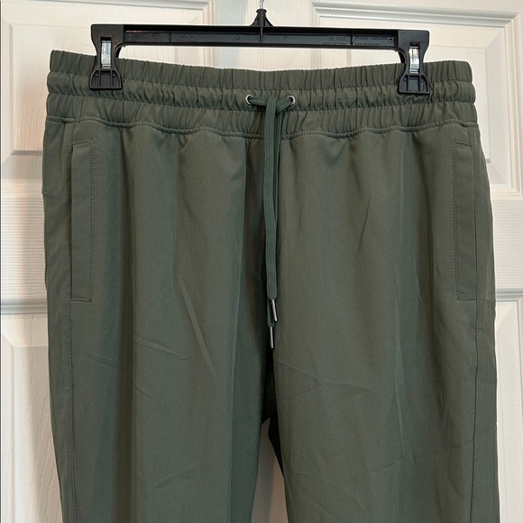 TEK GEAR Mid Rise Jogger Pants - Picture 3 of 11